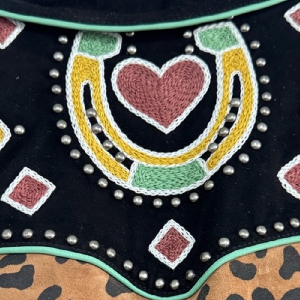 Double D Ranch heavily embellished and embroidered “Wildcatter” Jacket NWT - Picture 11 of 13